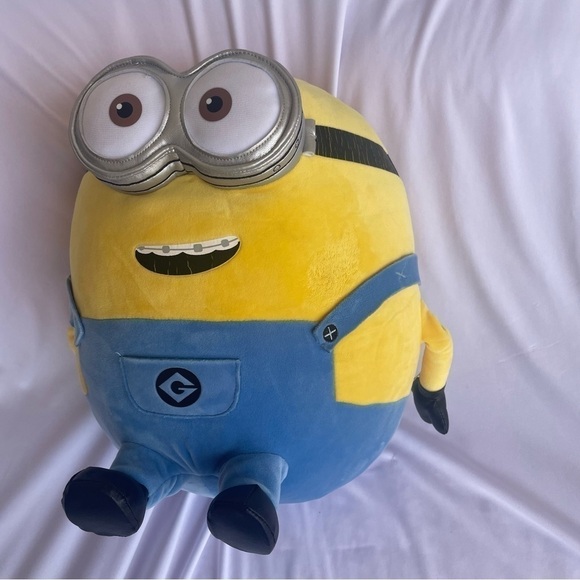 16" LARGE Universal Studio Despicable Me Bob Minion Big Plush - Picture 2 of 7